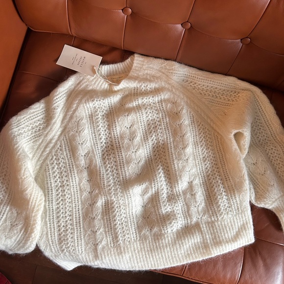 NWT SEZANE SCARLETT PULL SWEATER - Size M 🦢 - Picture 2 of 6